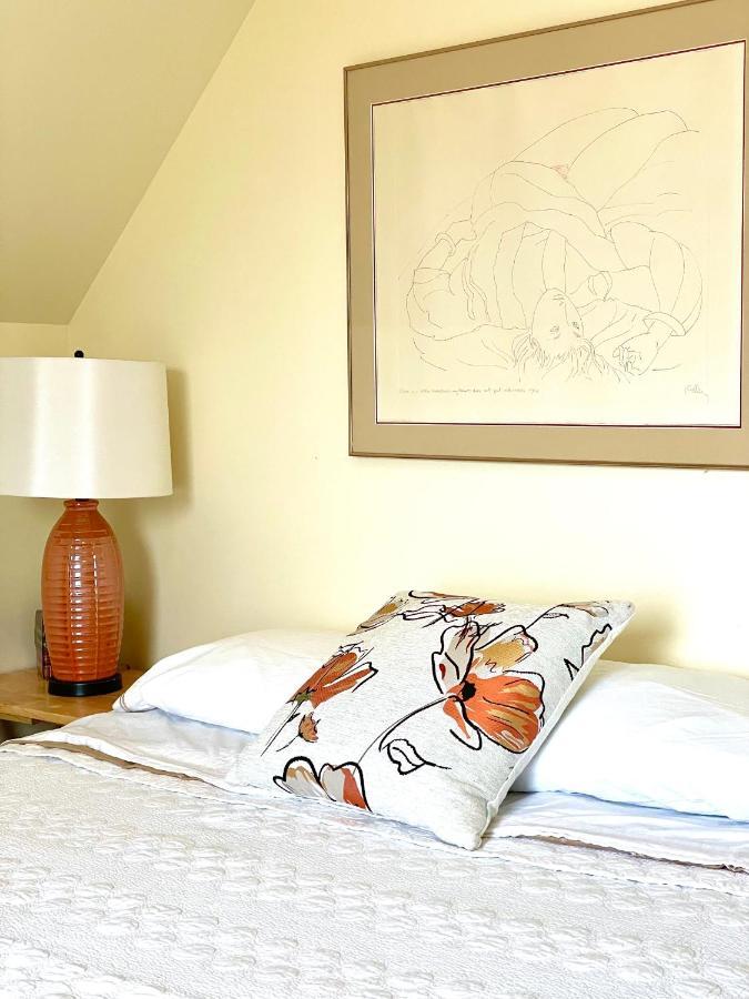 The East Wind Guesthouse Clark's Harbour 外观 照片