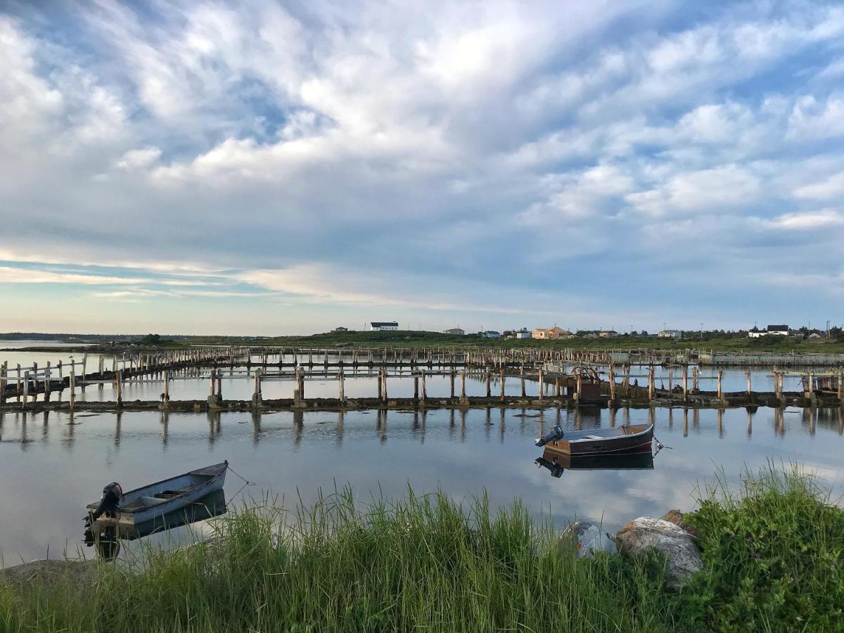 The East Wind Guesthouse Clark's Harbour 外观 照片